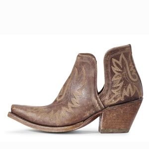New W T Ariat boots